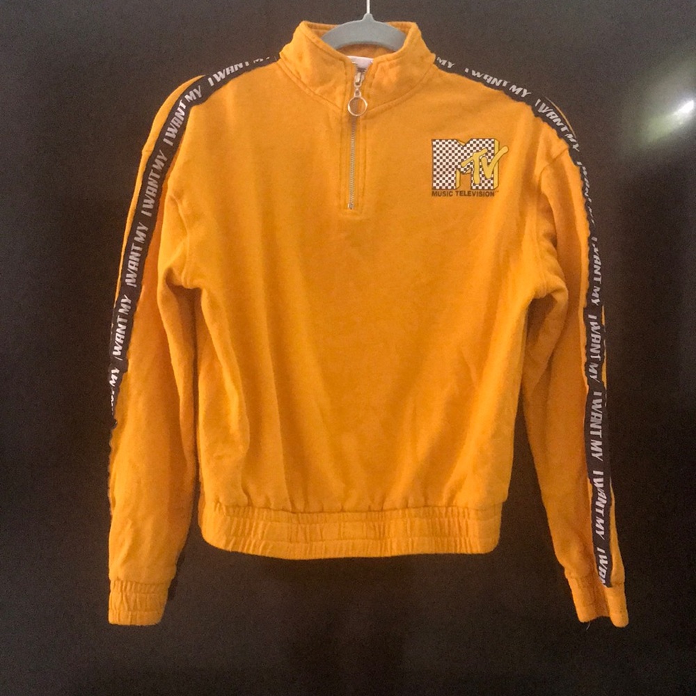 MTV sweatshirt